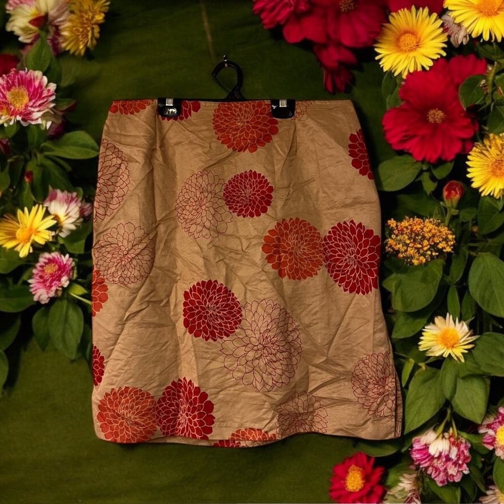 Venezia Jeans Clothing Co. Tan with Red-Orange & Orange Floral Print Skirt